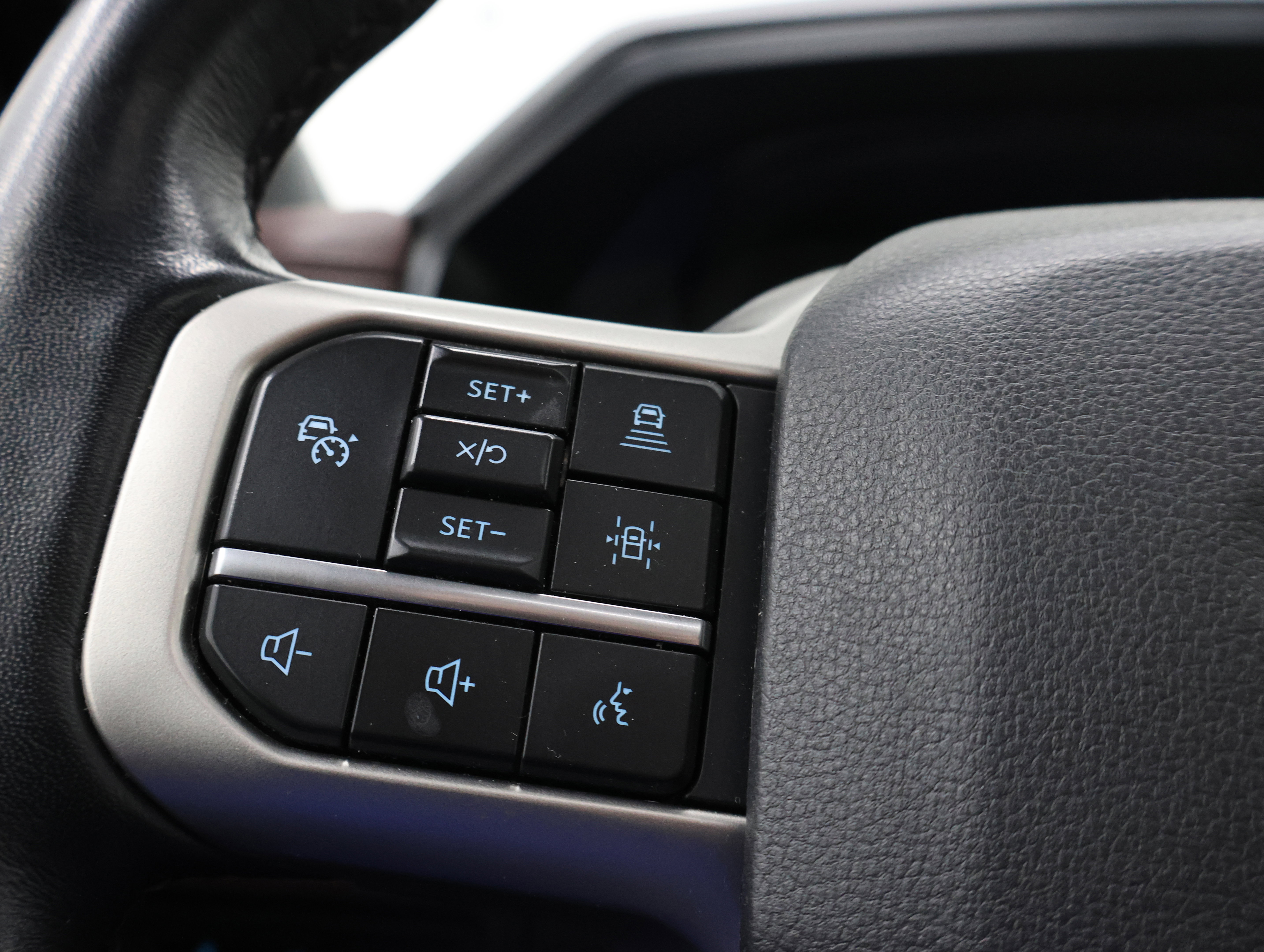 Used 2023 Ford Expedition Max Limited image 17