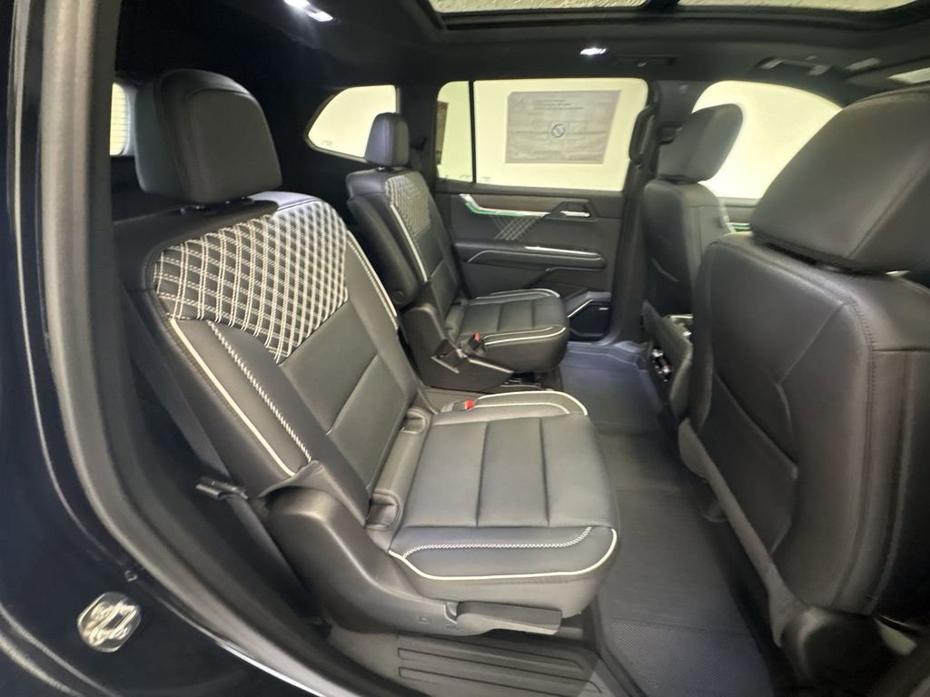 New 2026 GMC Acadia Denali w/ Super Cruise Package FWD image 28