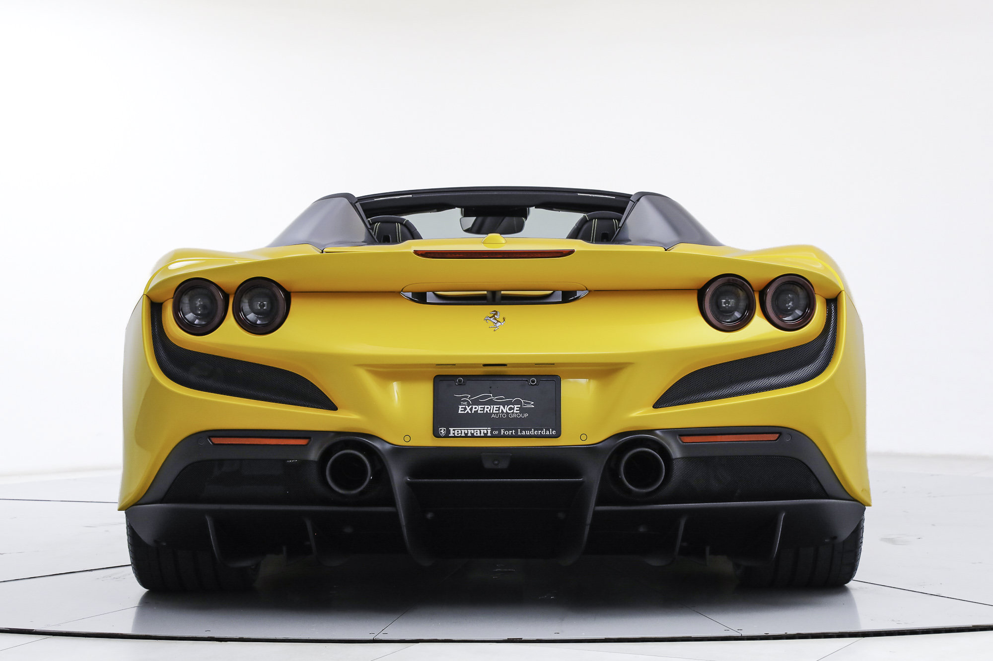 Certified 2022 Ferrari F8 Tributo RWD image 7
