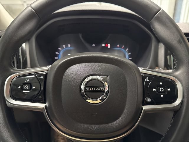 Used 2023 Volvo XC60 B5 Plus AWD/4WD image 14