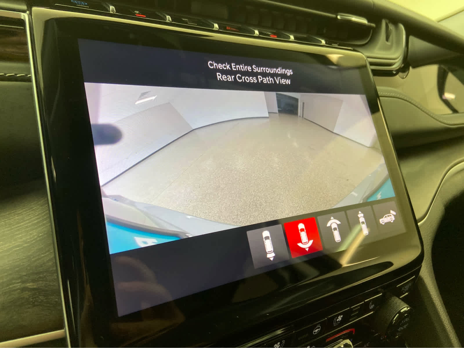 Used 2022 Jeep Grand Cherokee Limited 4xe w/ Rear Seat Video Group 1 image 32