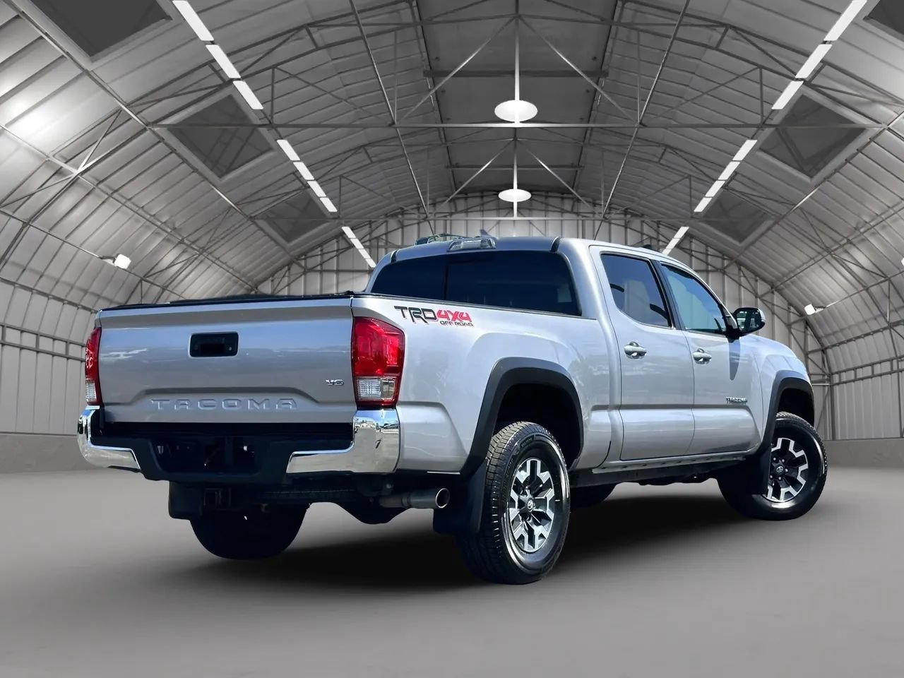 Used 2017 Toyota Tacoma TRD Off-Road w/ Tow Package AWD/4WD image 54