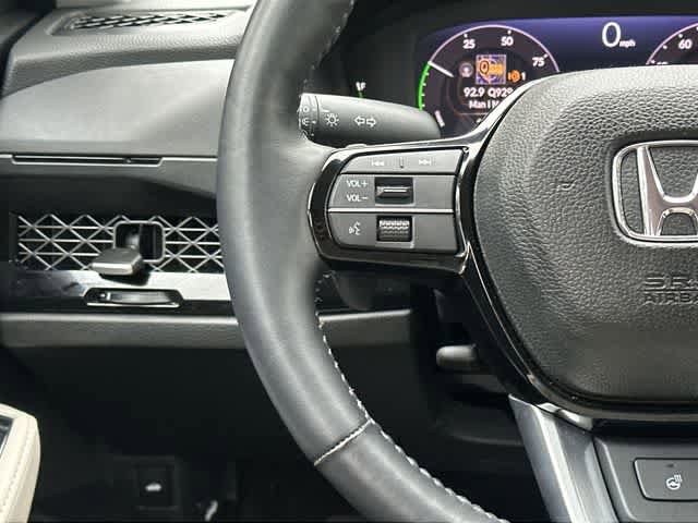 Used 2025 Honda Accord Touring image 9
