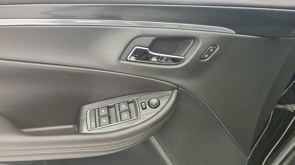 Used 2016 Chevrolet Impala LT w/ Convenience Package FWD image 20