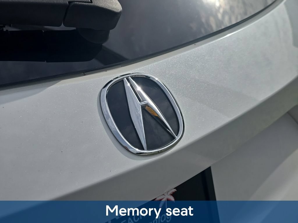 Used 2025 Acura MDX w/ Technology Package FWD image 12