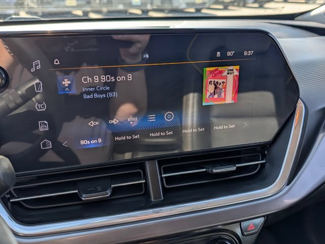 Used 2025 Chevrolet Trax ACTIV w/ Driver Confidence Package FWD image 21