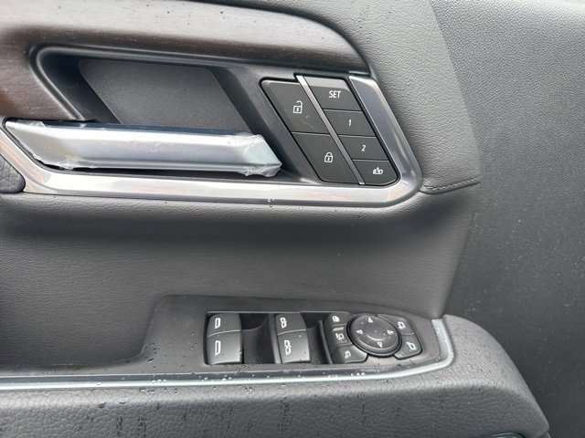 New 2025 GMC Sierra 2500 Denali w/ Denali Reserve Package image 11