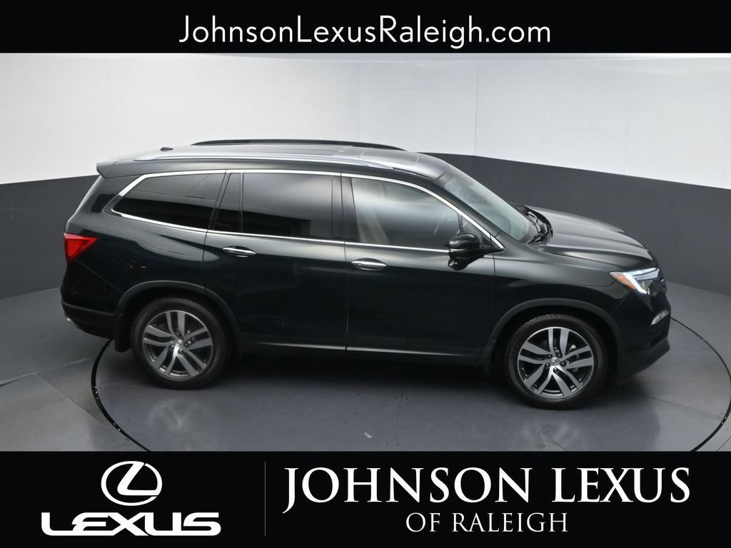 Used 2016 Honda Pilot Touring image 30