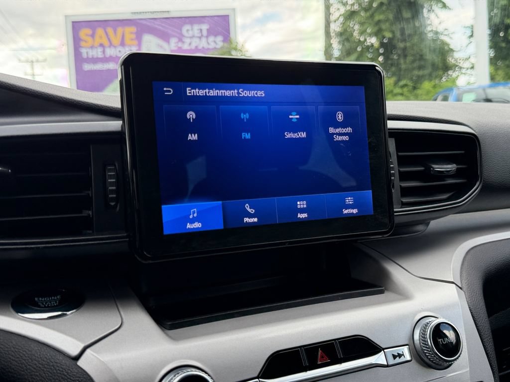 Used 2023 Ford Explorer XLT AWD/4WD image 19