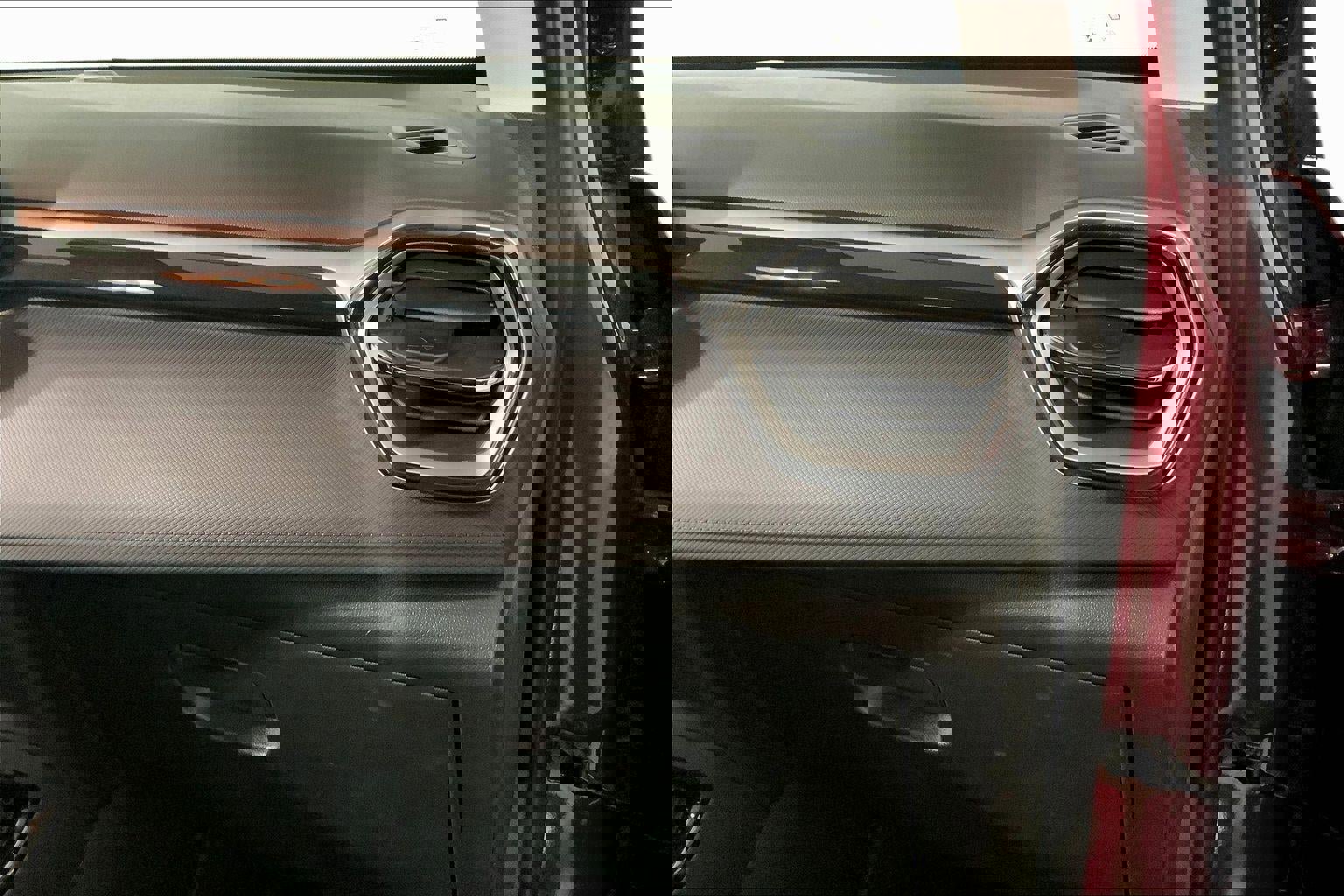 Used 2025 Chevrolet TrailBlazer LT w/ Driver Confidence Package image 16