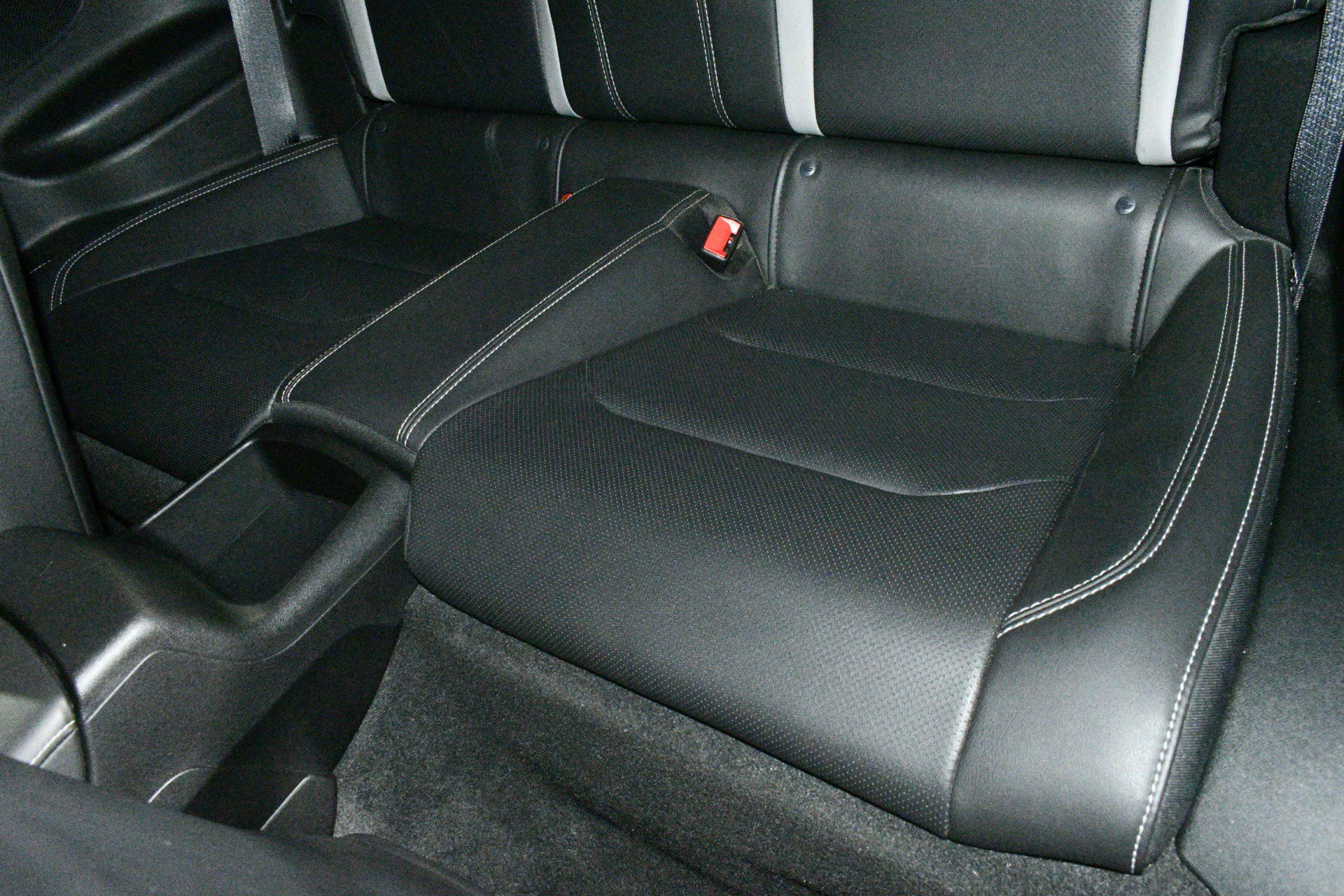 Used 2019 Chevrolet Camaro SS image 19