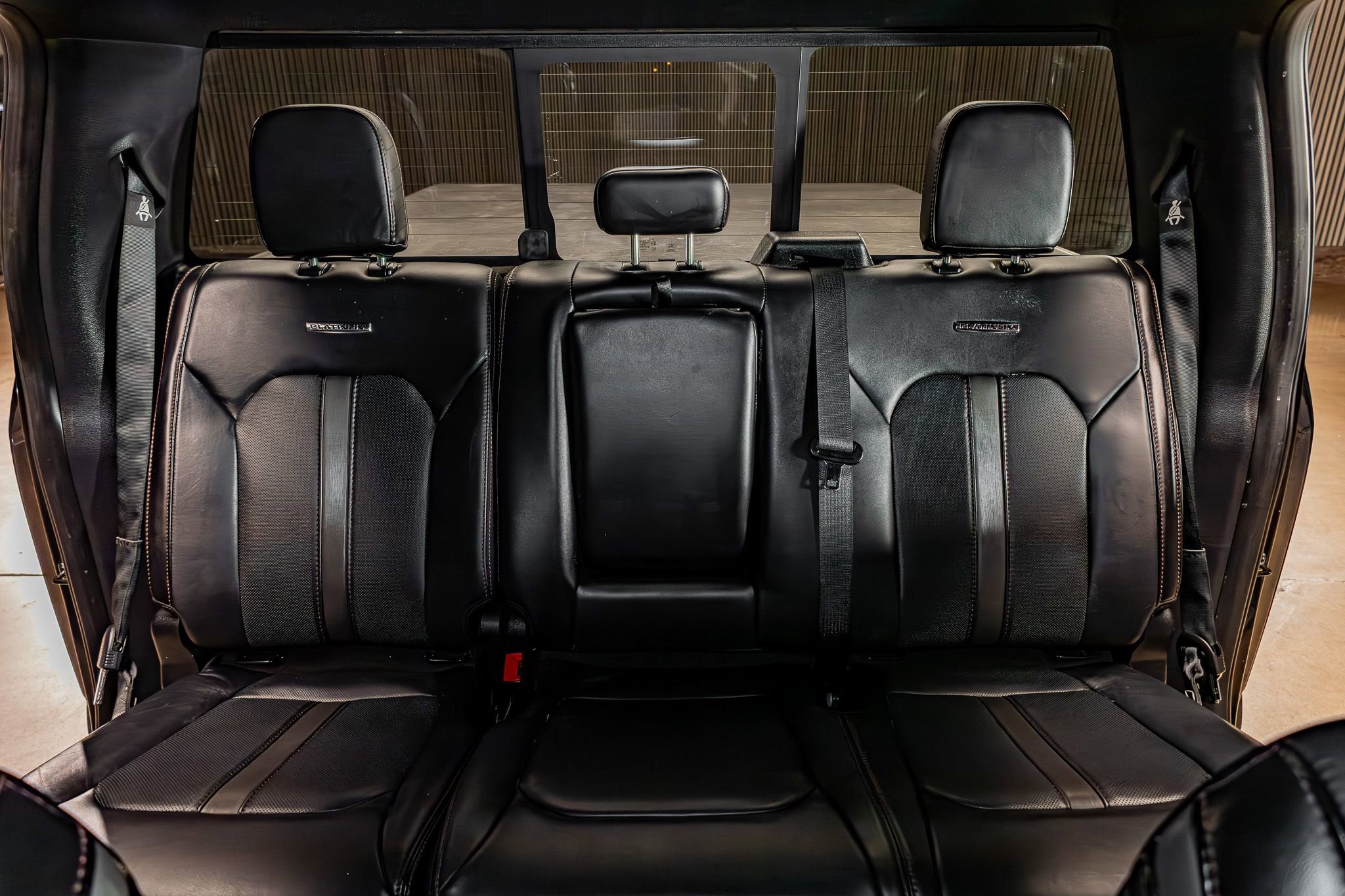 Used 2019 Ford F150 Platinum w/ Equipment Group 701A Luxury AWD/4WD image 28