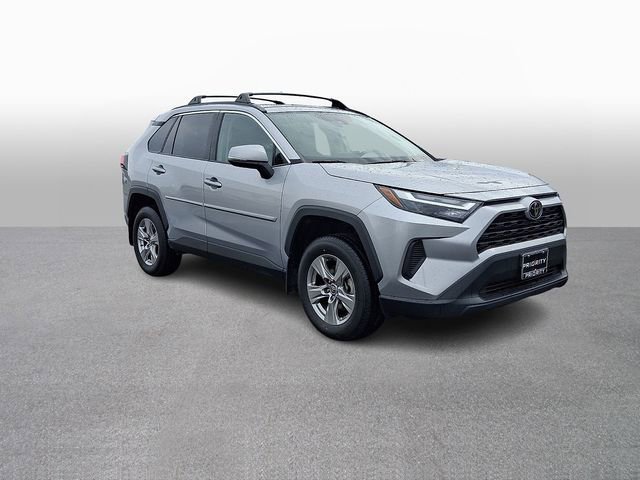 Used 2023 Toyota RAV4 XLE w/ Convenience Package image 3