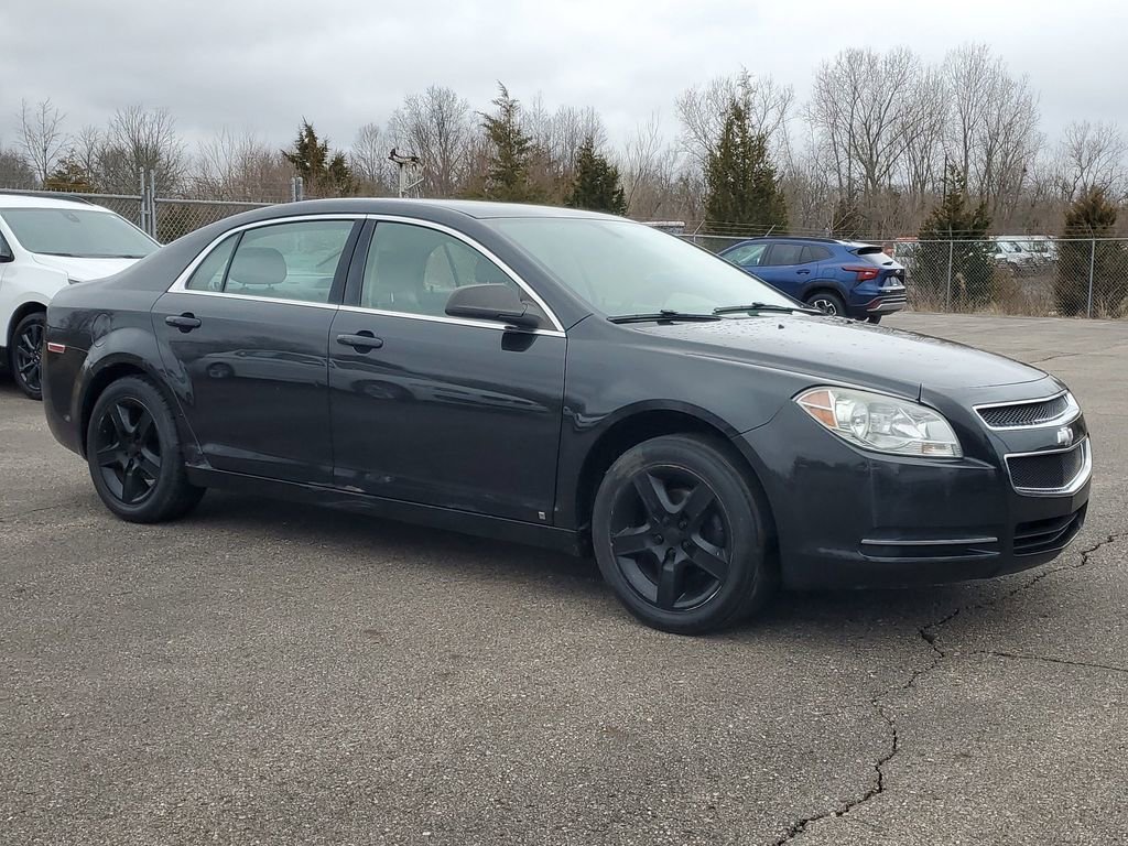 Used 2009 Chevrolet Malibu LS video 2