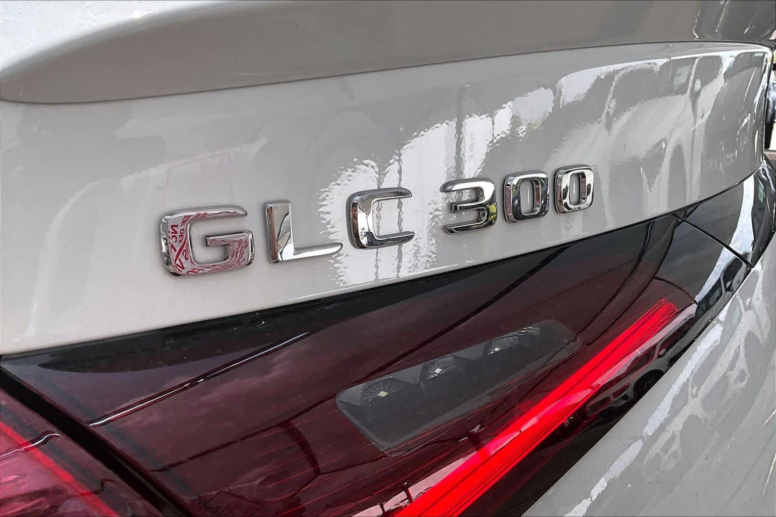 Used 2026 Mercedes-Benz GLC 300 4MATIC image 31