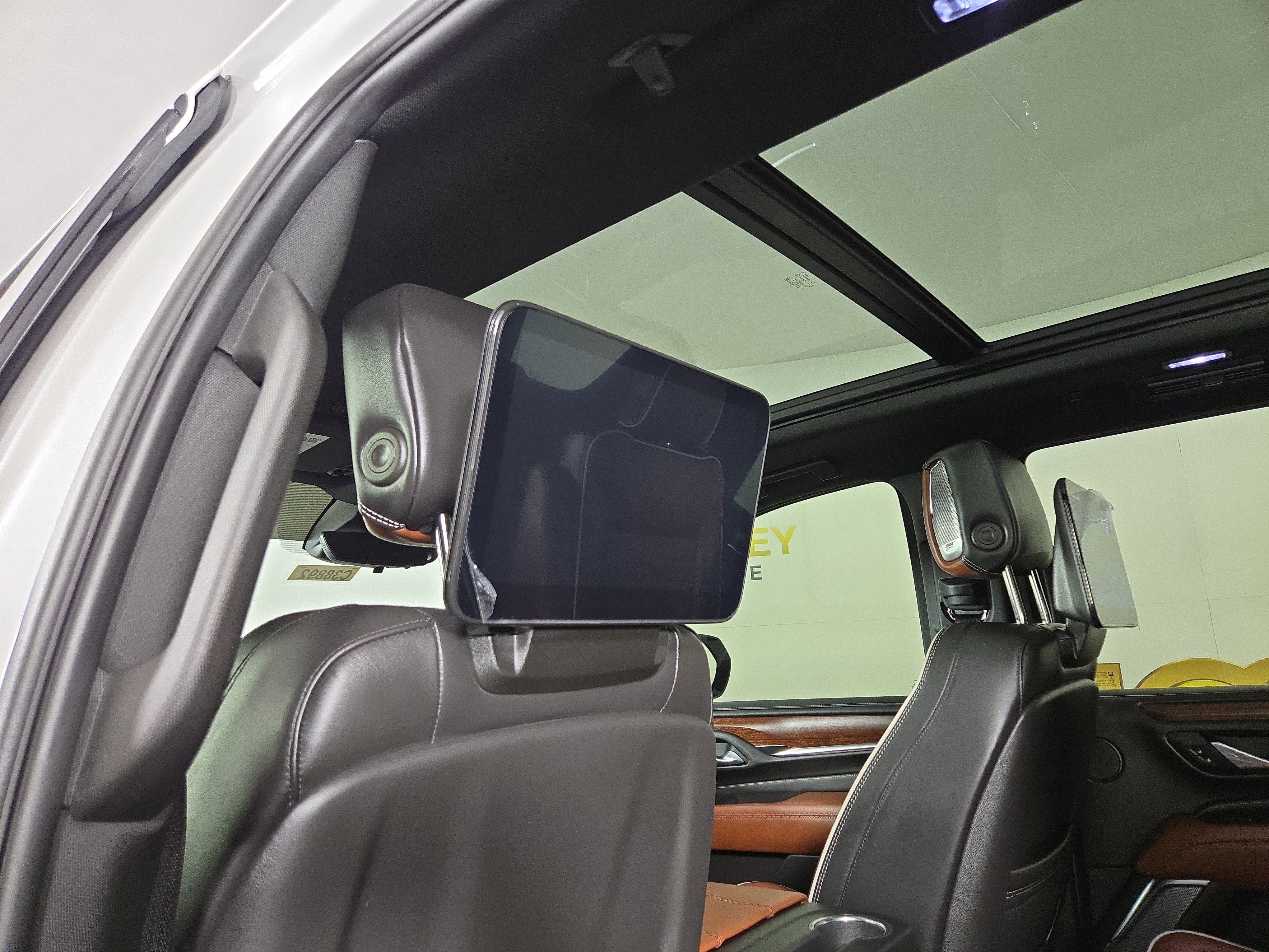 Used 2024 GMC Yukon Denali Ultimate image 34