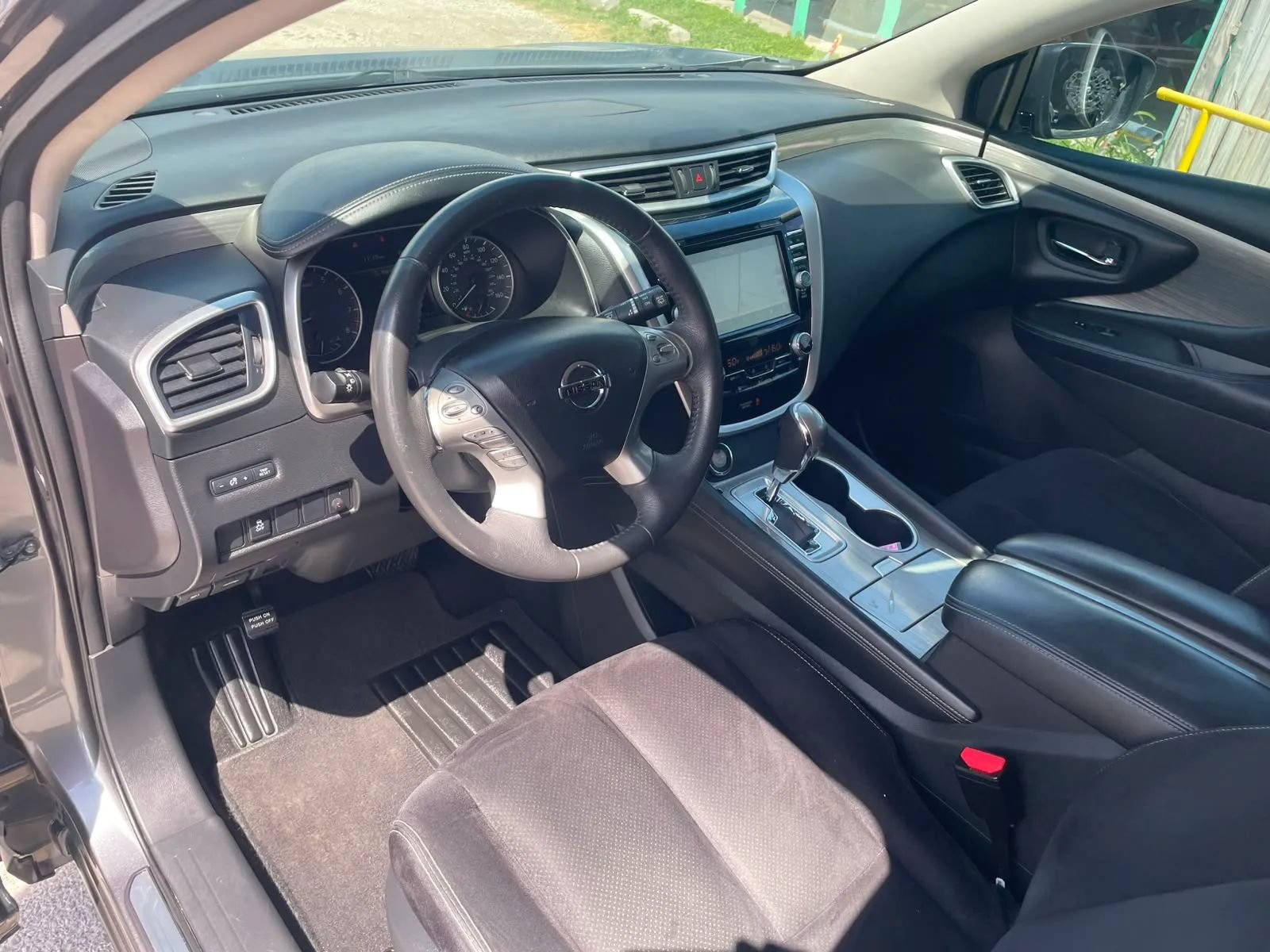 Used 2016 Nissan Murano SV FWD image 11