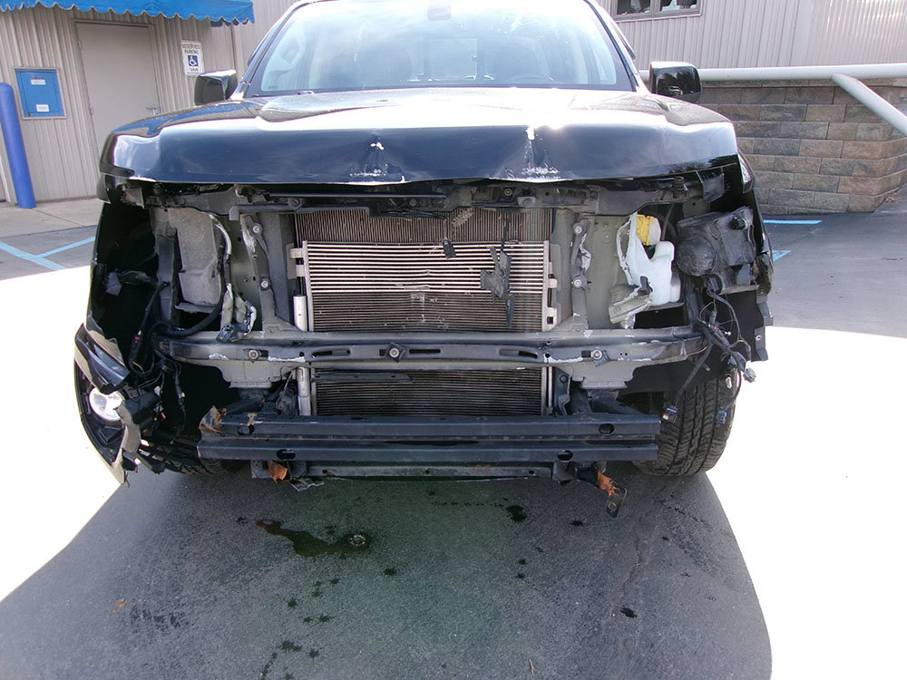 Used 2016 Chevrolet Colorado Z71 AWD/4WD image 2