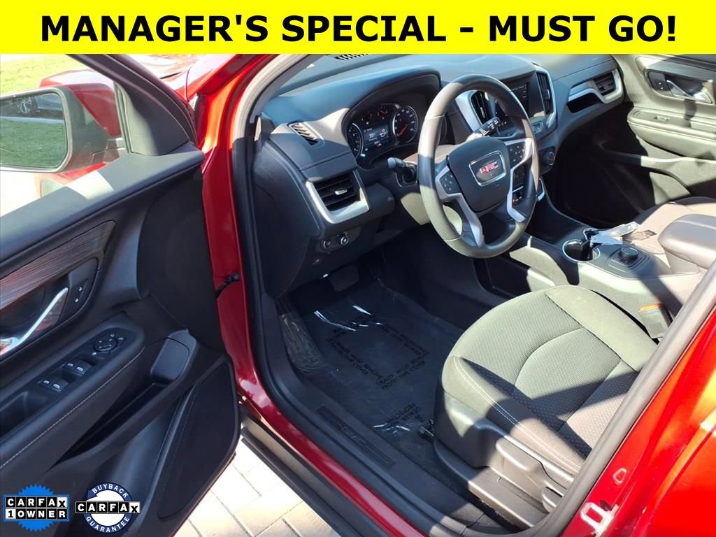 Used 2024 GMC Terrain SLE image 12