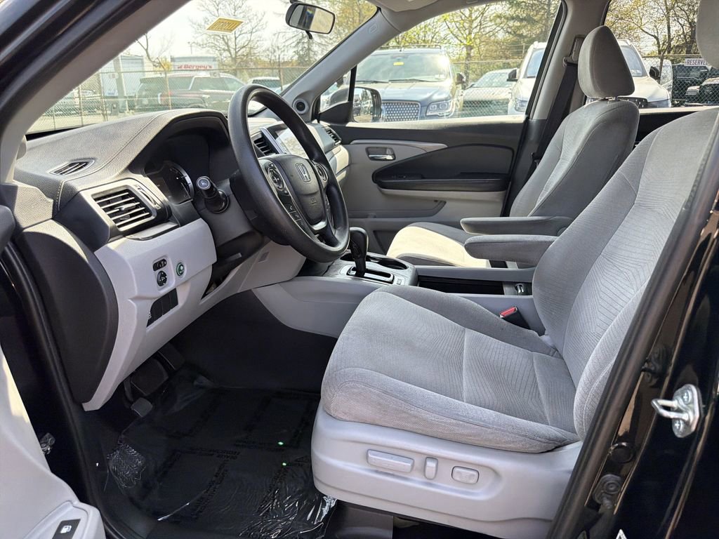 Used 2016 Honda Pilot EX image 11