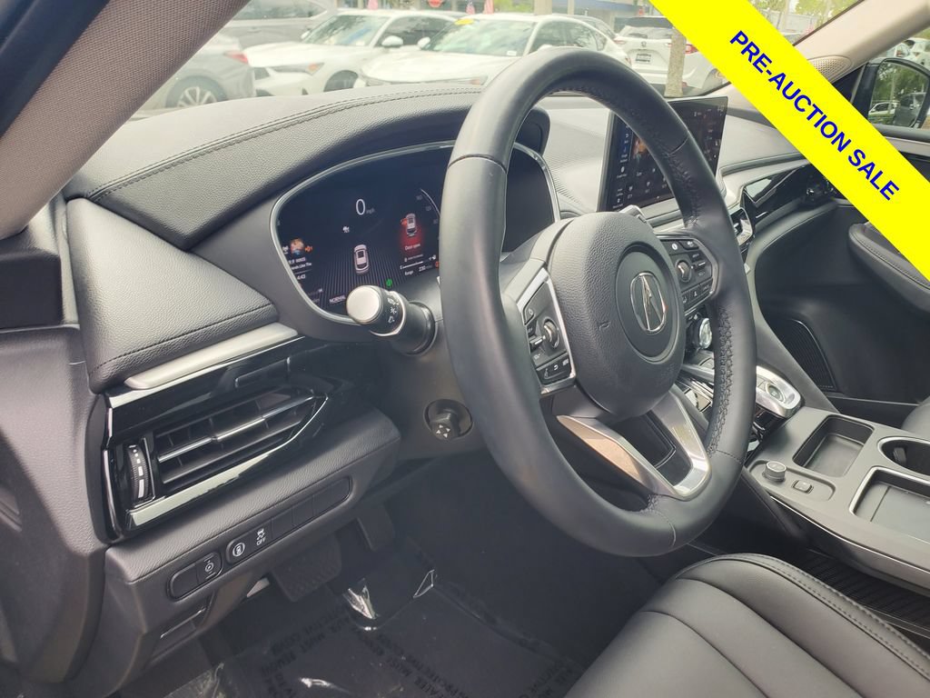 Used 2025 Acura MDX FWD image 15