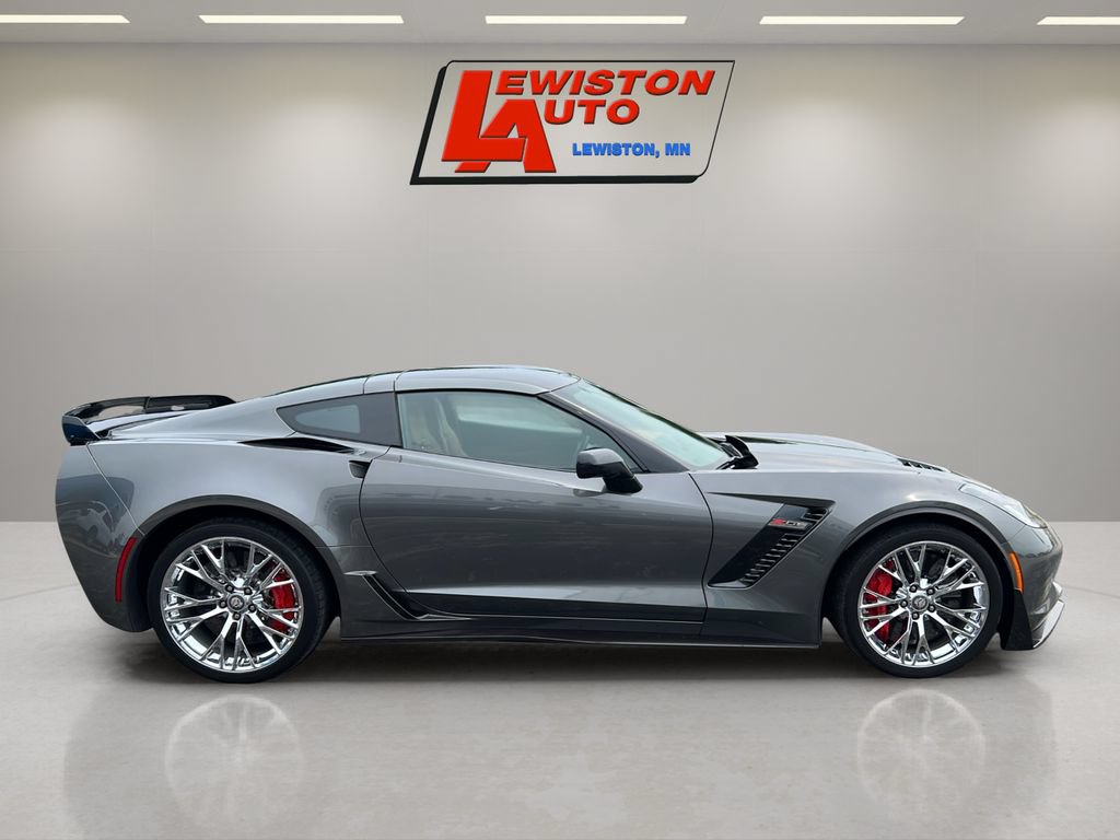 Used 2015 Chevrolet Corvette Z06 w/ 3LZ Preferred Equipment Group RWD image 13