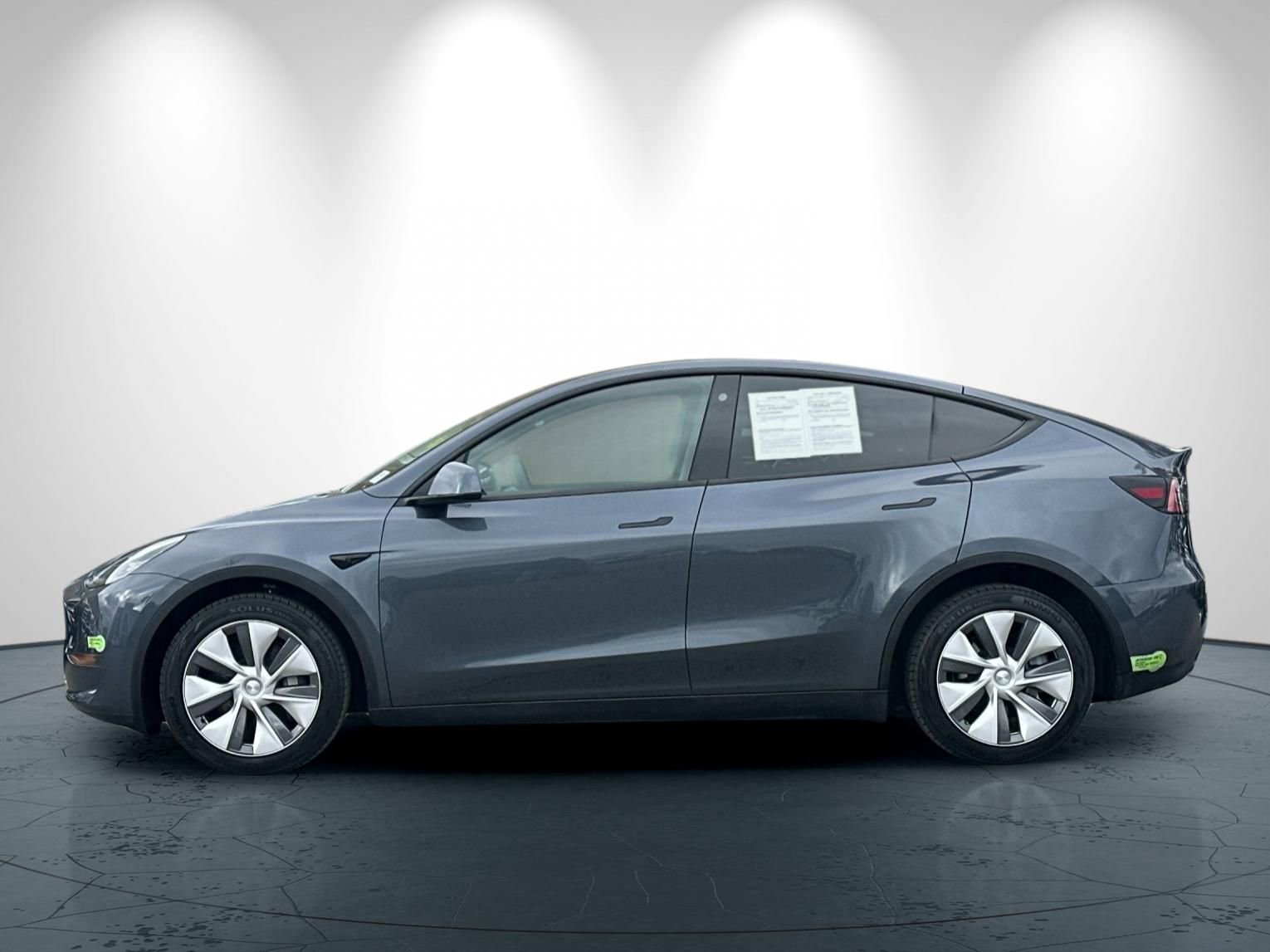 Used 2023 Tesla Model Y Long Range image 7