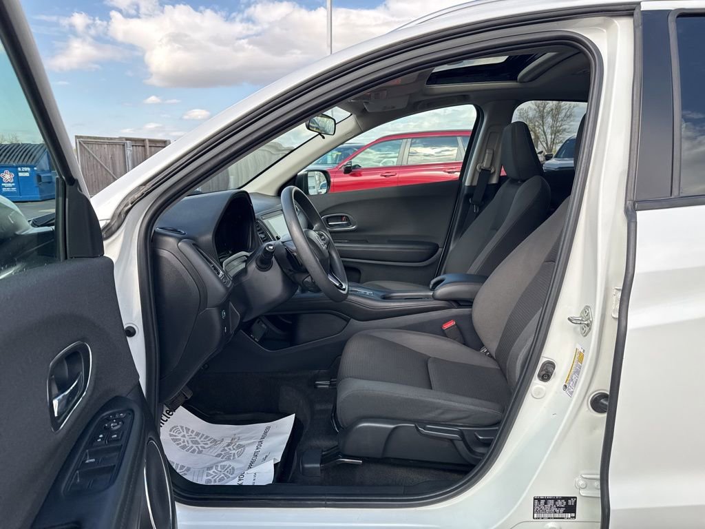 Used 2021 Honda HR-V EX image 32