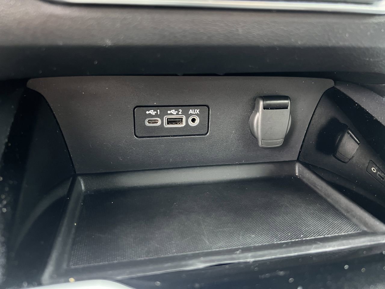 Used 2024 Nissan Altima 2.5 SV FWD image 16