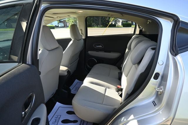 Used 2019 Honda HR-V EX image 24