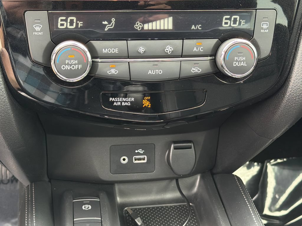 Used 2020 Nissan Rogue Sport SL w/ Premium Package FWD image 30