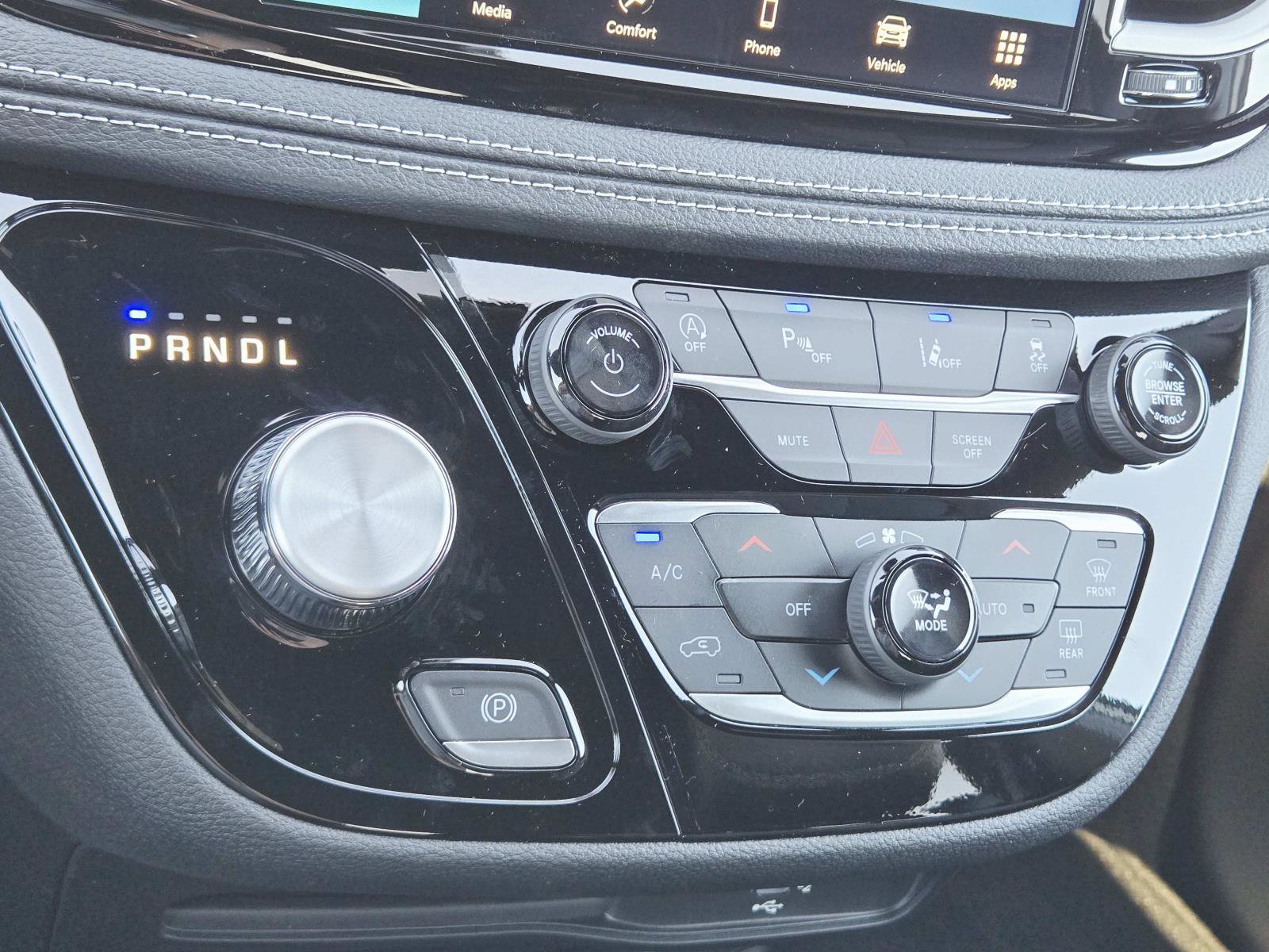 New 2026 Chrysler Pacifica Select image 25