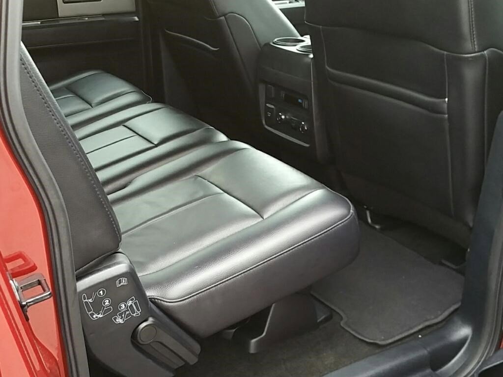 Used 2015 Ford Expedition EL XLT w/ Equipment Group 202A image 8