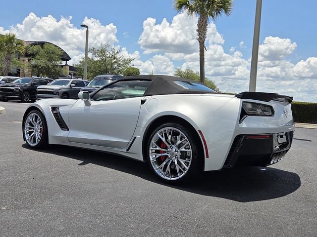 Certified 2015 Chevrolet Corvette Z06 w/ 3LZ Preferred Equipment Group RWD image 4