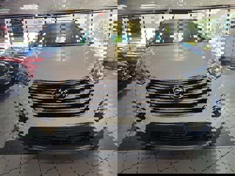 Used 2014 Hyundai Santa Fe GLS AWD/4WD image 2