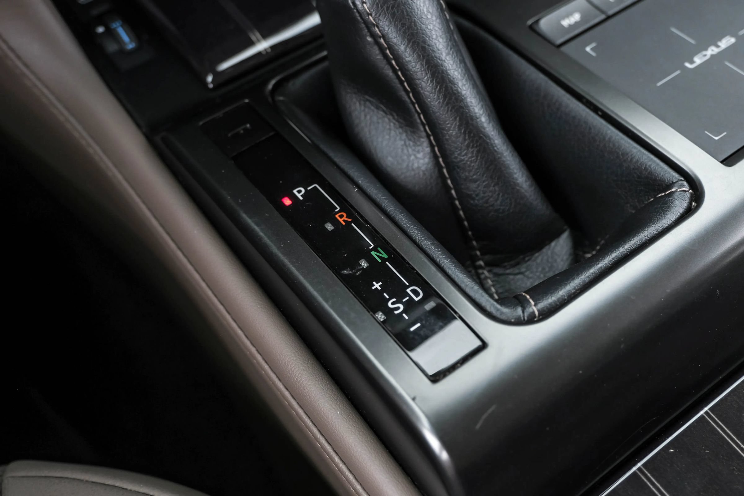 Used 2022 Lexus GX 460 Premium AWD/4WD image 24