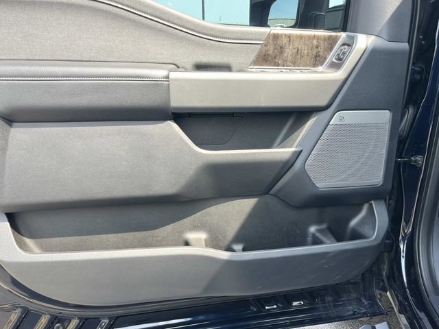 Used 2024 Ford F250 Lariat w/ Lariat Ultimate Package AWD/4WD image 32