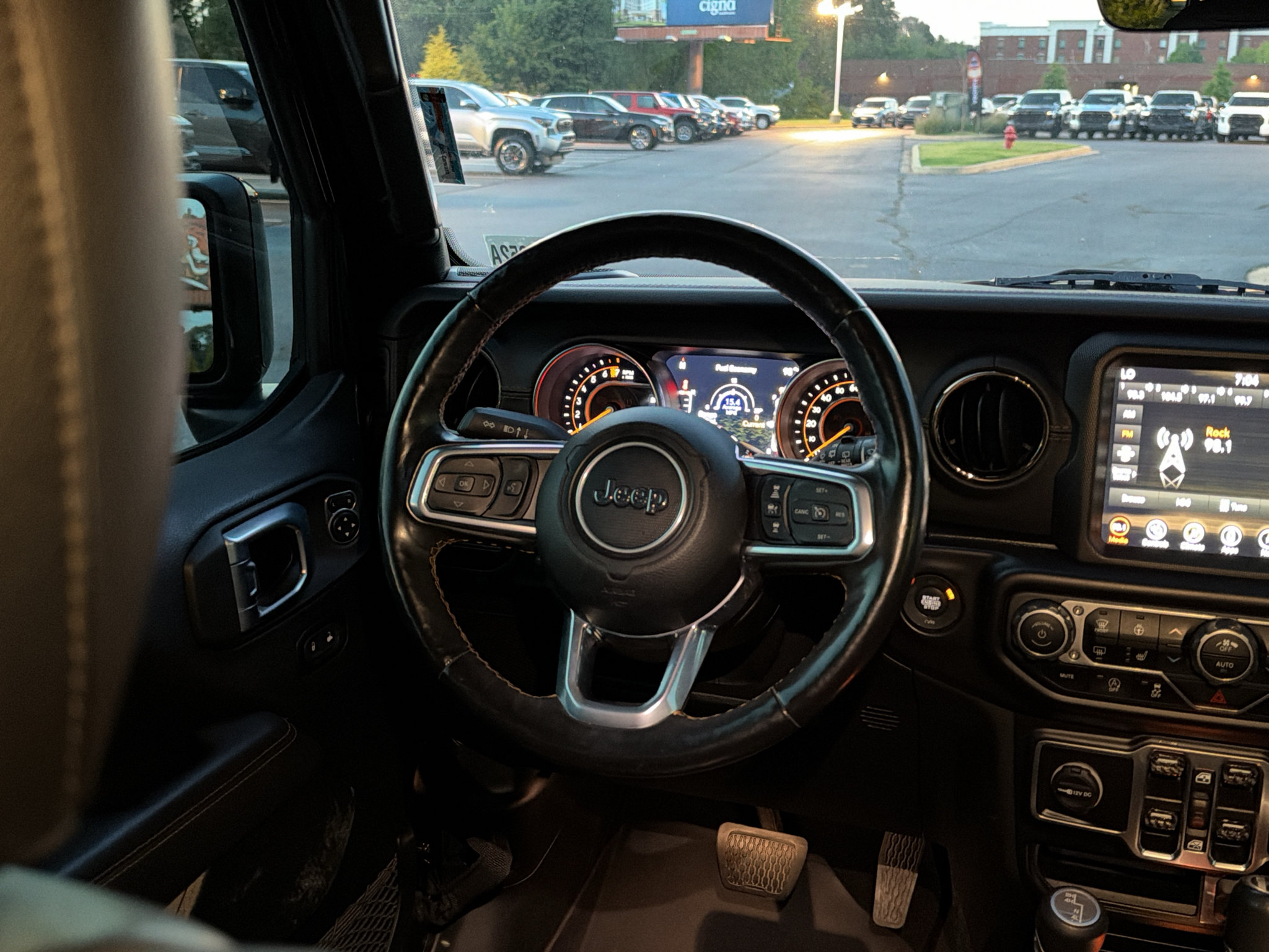 Used 2021 Jeep Wrangler Unlimited Sahara AWD/4WD image 21