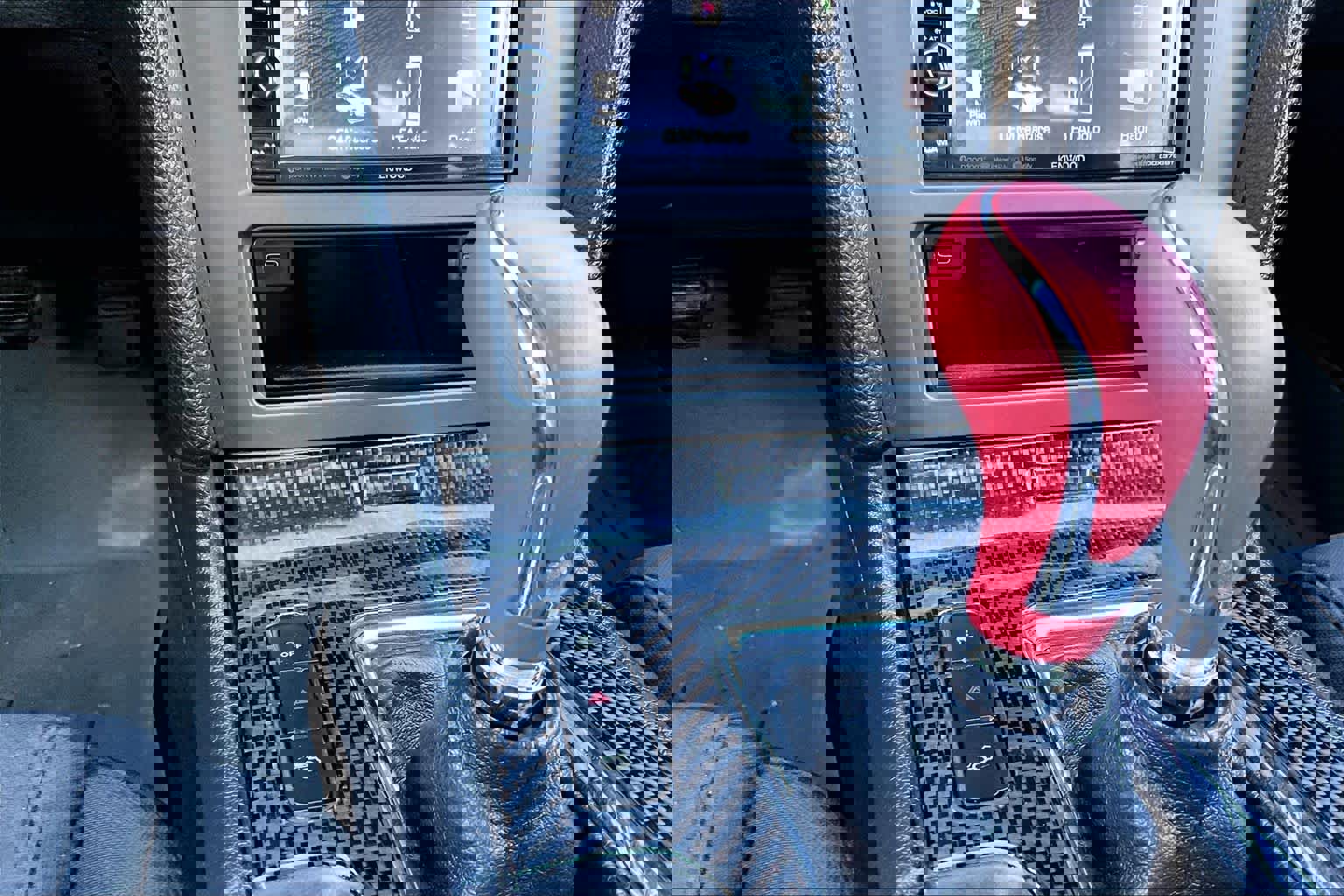 Used 2014 Ford Mustang GT image 34