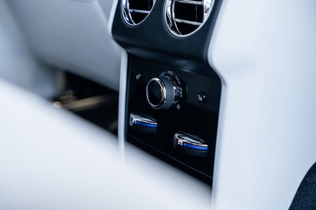 Used 2022 Rolls-Royce Cullinan image 48