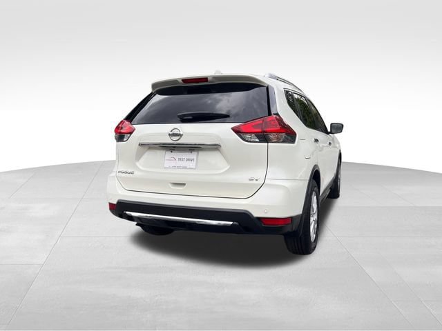 Used 2020 Nissan Rogue SV FWD image 5