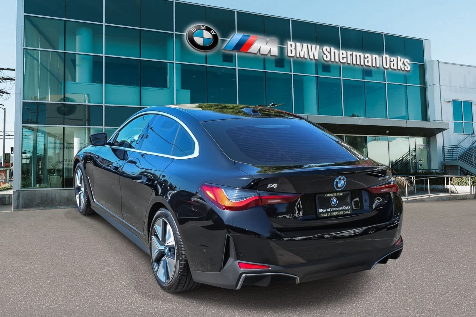 Certified 2023 BMW i4 eDrive40 RWD image 6