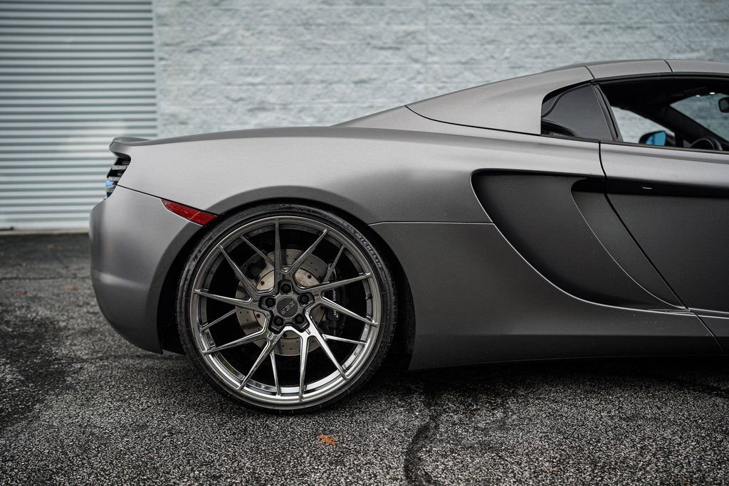Used 2013 McLaren MP4-12C Spider image 16