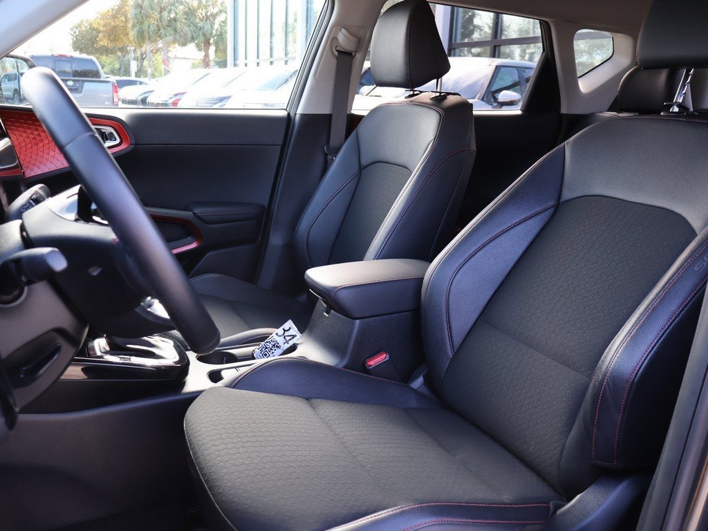 Used 2023 Kia Soul GT-Line w/ GT-Line Technology Package image 27