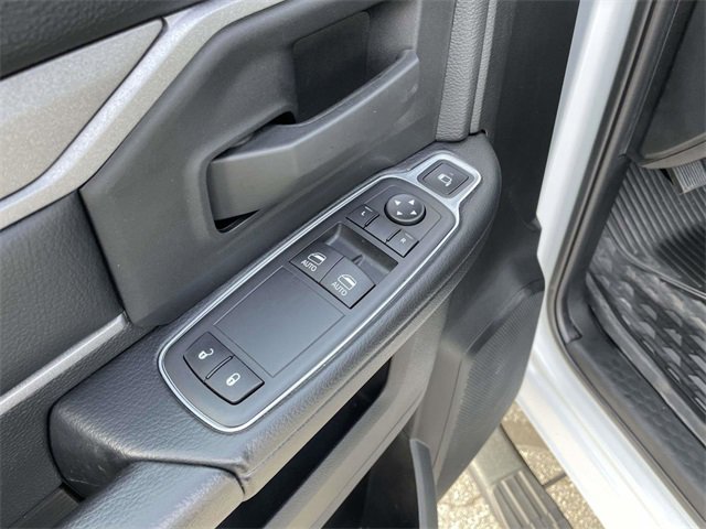 Used 2024 RAM 2500 Tradesman w/ Chrome Appearance Group image 16