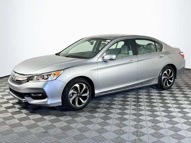 Used 2017 Honda Accord EX-L image 4