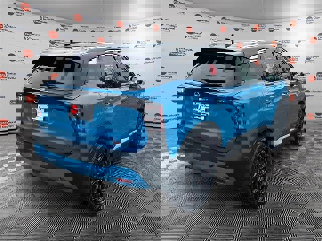 Used 2025 Nissan Kicks SR image 5