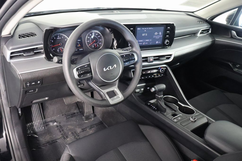 Used 2023 Kia K5 LXS FWD image 7