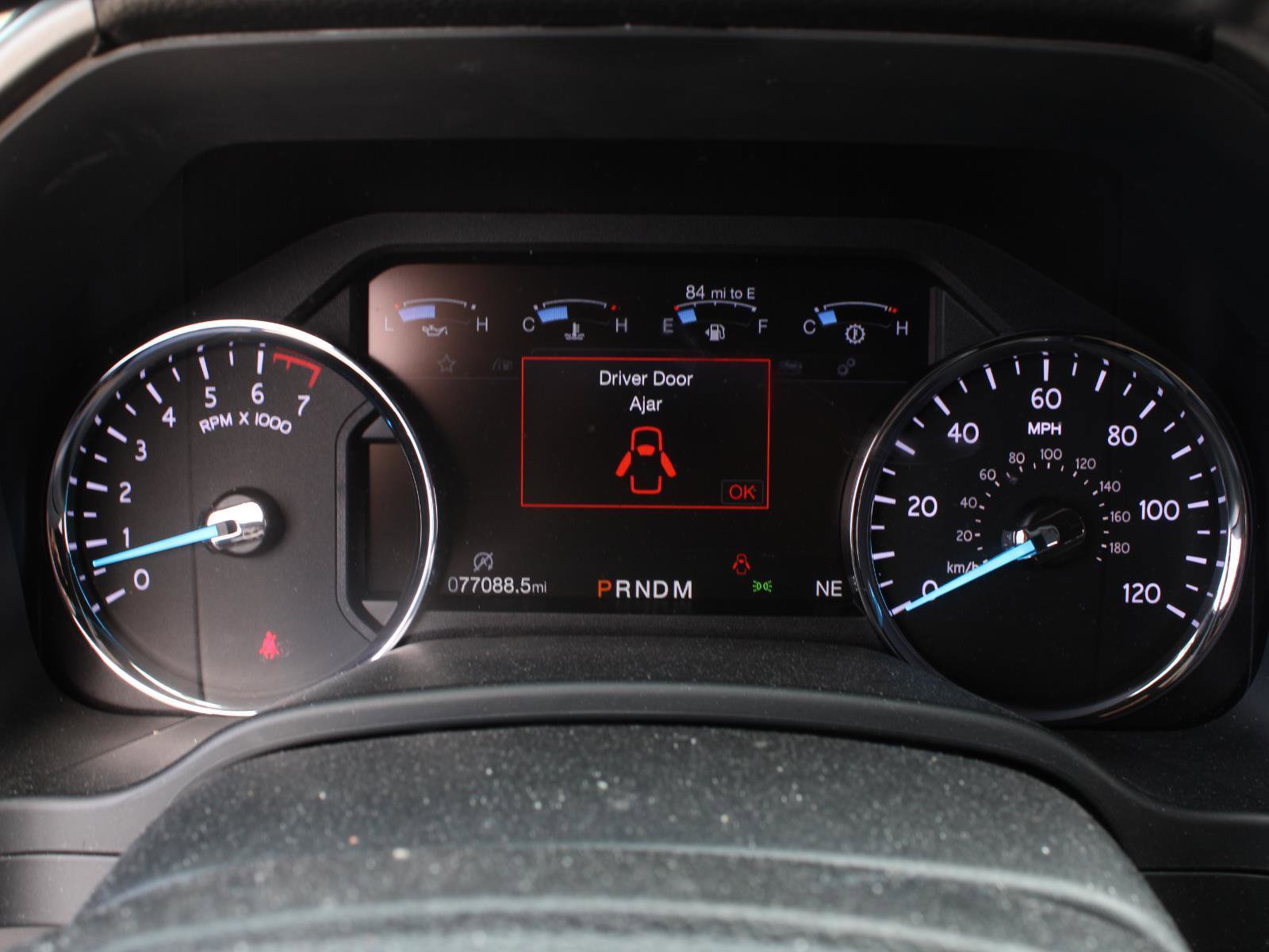 Used 2019 Ford Expedition XLT w/ Equipment Group 202A AWD/4WD image 11