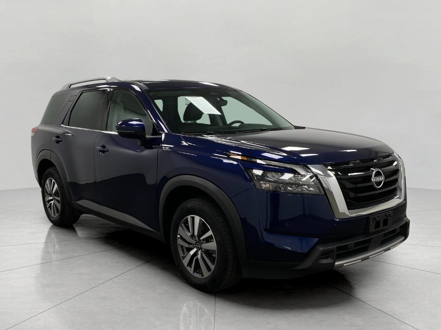 Used 2025 Nissan Pathfinder SL